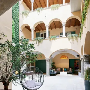  Apartament Rego - Boutique With Some Off-site In A Charming Historic District Close To Upper Town